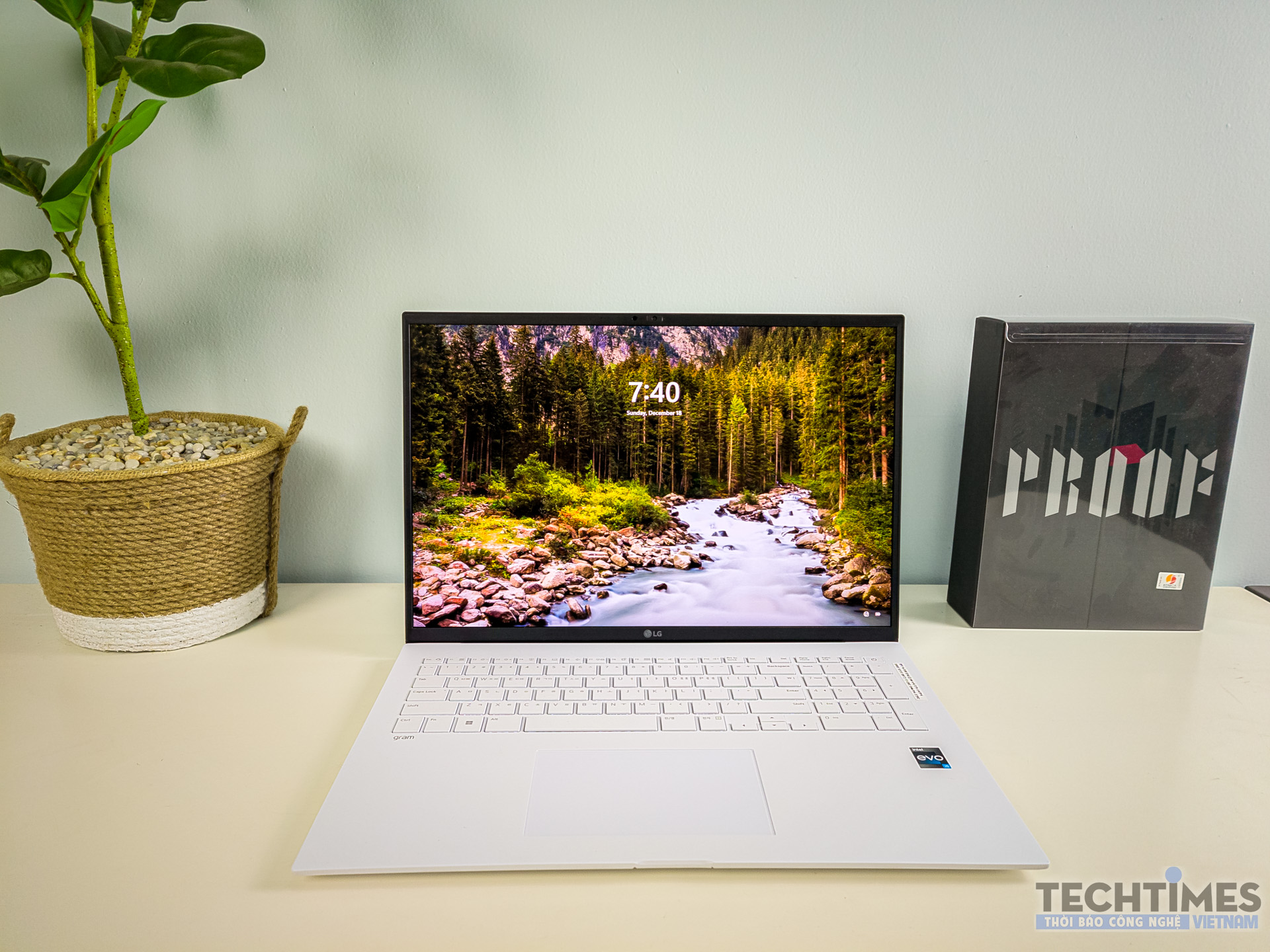 LG gram 17 inch - Kẻ phá vỡ định kiến “nặng nề” về laptop màn hình lớn