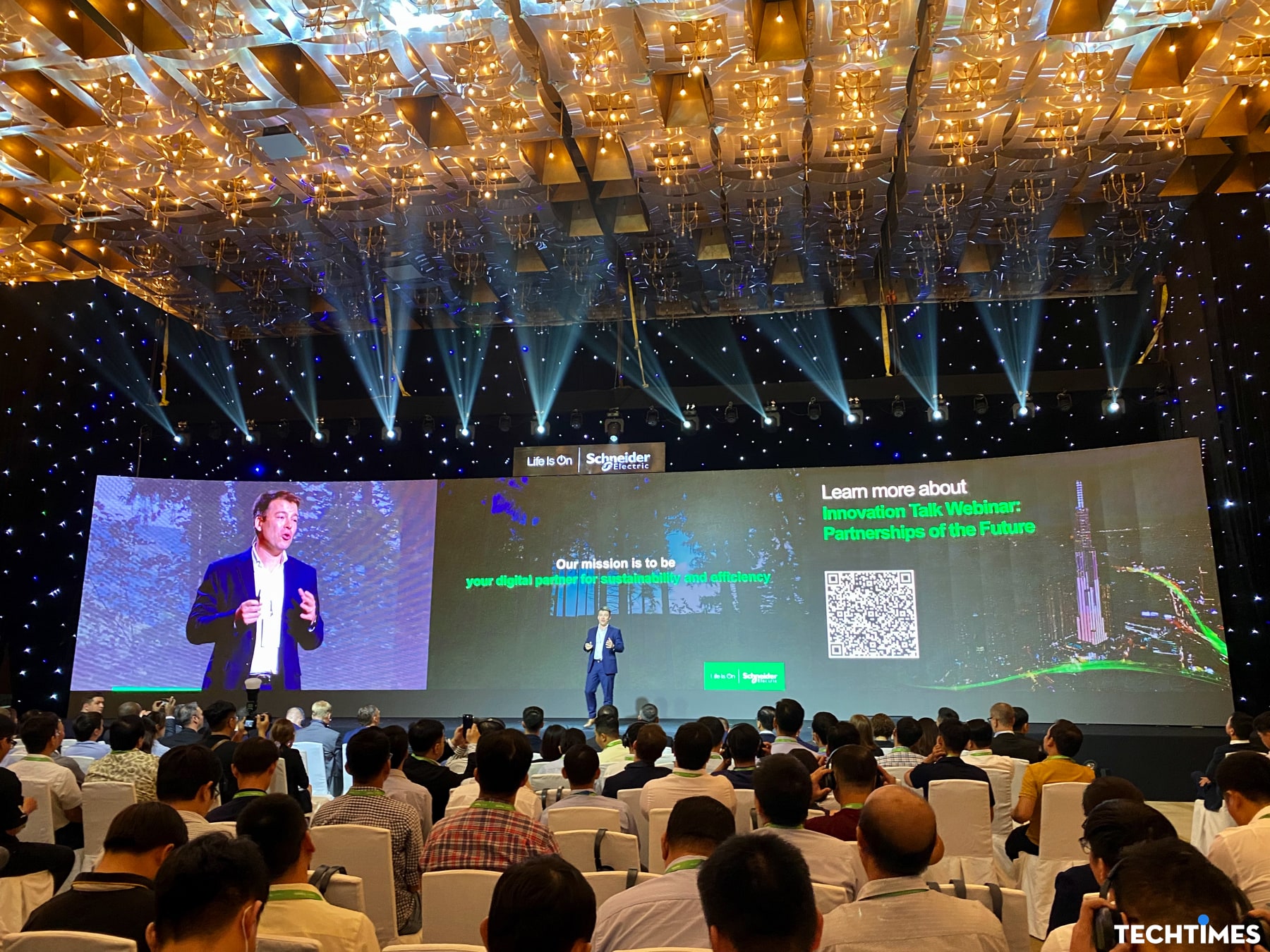 Schneider Electric tổ chức sự kiện Innovation Summit Vietnam 2022