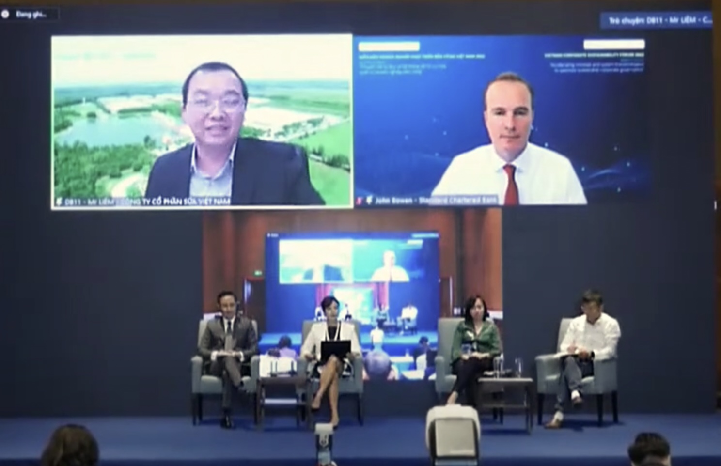Ông Lê Thành Liêm đại diện Vinamilk tham gia tham luận tại Hội thảo "Chuyển đổi tư duy và hệ thống để tối ưu hóa quản trị Doanh nghiệp bền vững".