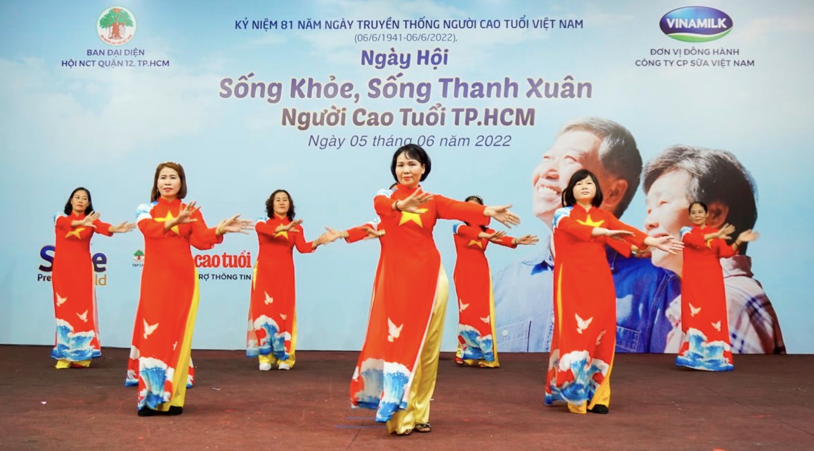 image 226 TechTimes Vietnam Vinamilk đồng hành cùng hàng ngàn người cao tuổi đồng diễn thể dục dưỡng sinh tại Hà Nội