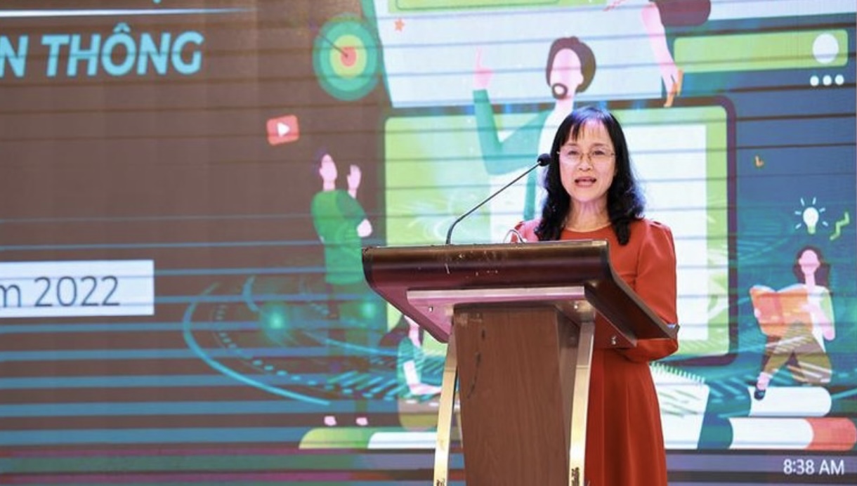 Dự án “Phát triển báo chí Việt Nam” tổ chức hoạt động tập huấn và tặng quà cho trẻ em khó khăn tại Lai Châu