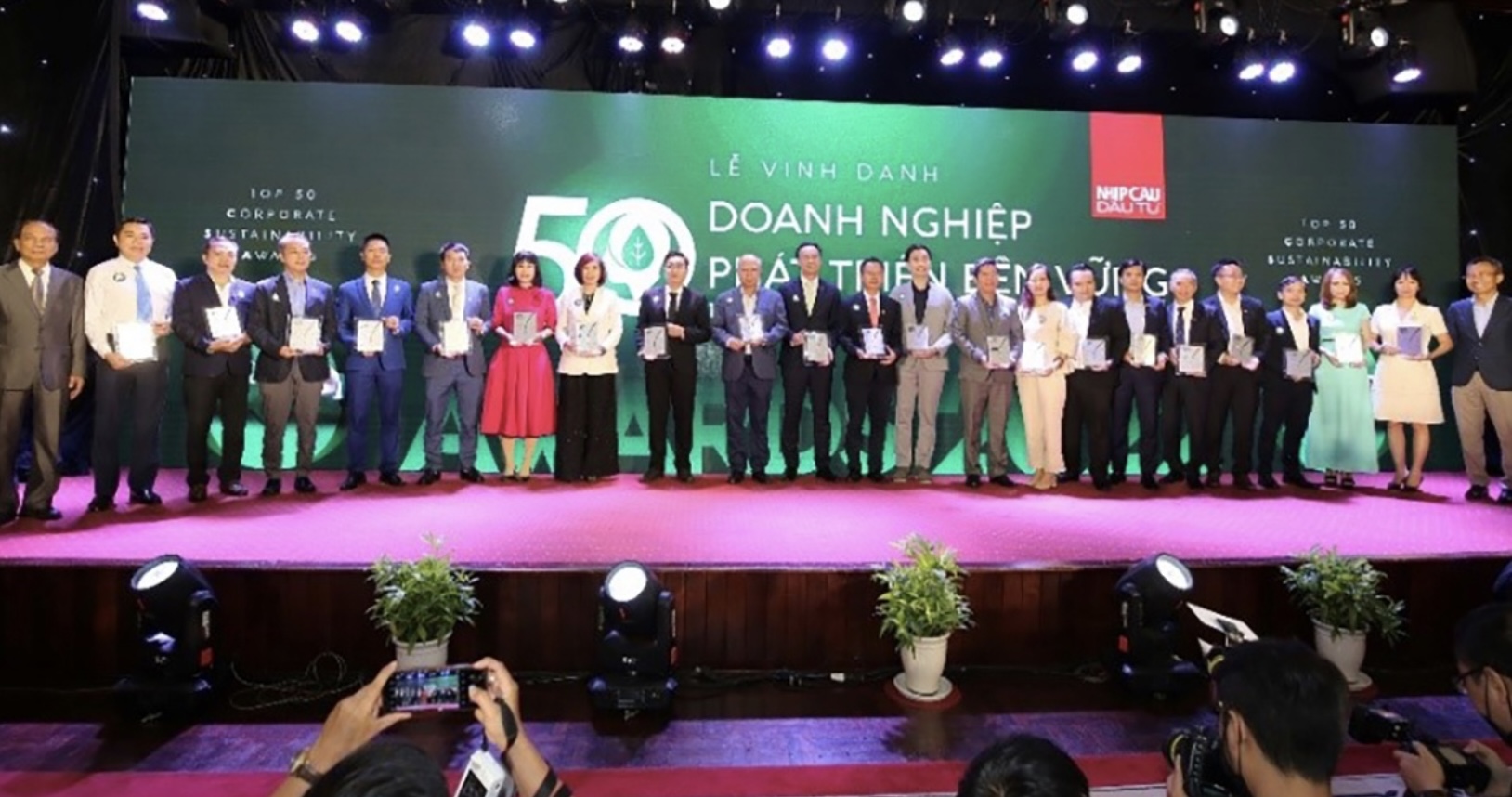 Đánh giá cao về “ESG”, Vinamilk nhận Phát triển Bền vững 2022