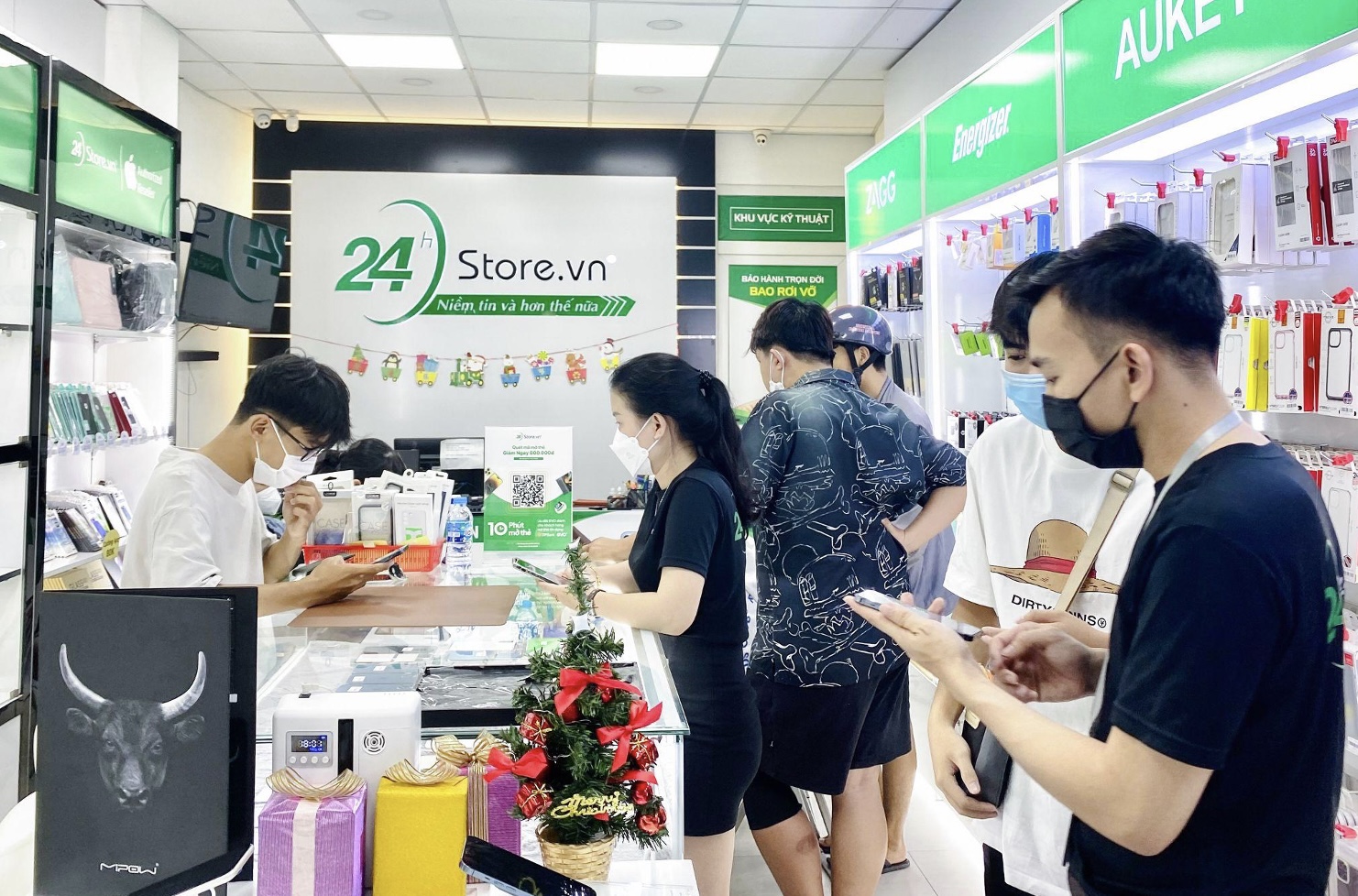 24hStore chuẩn bị triển khai chương trình khuyến mãi lớn trong dịp Noel và Tết Tây