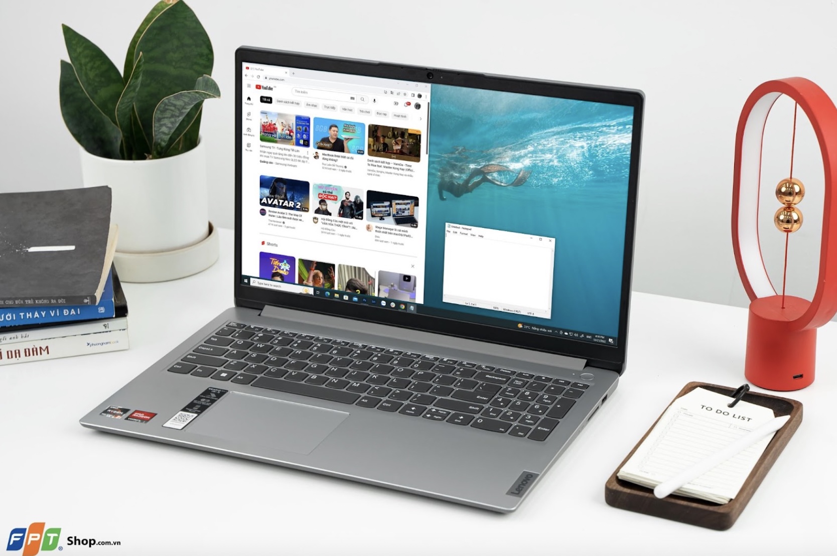 Laptop IdeaPad 1 15AMN 7 được bán độc quyền tại FPT Shop, giá 12,49 triệu đồng 