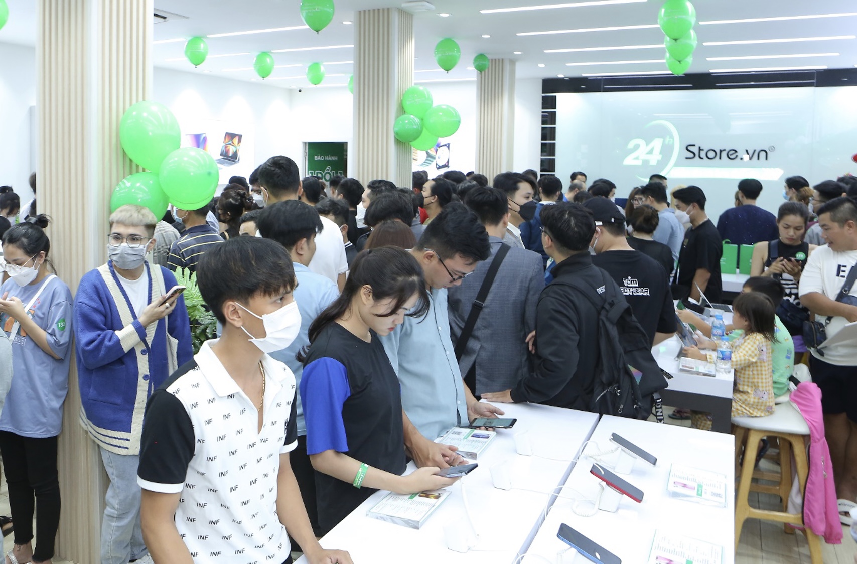 24hStore áp dụng loạt lì xì Tết cho khách hàng