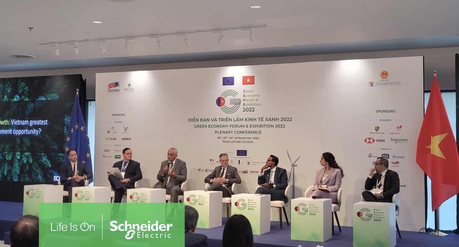 Đại diện cấp cao của Schneider Electric vừa tham gia tọa đàm với Thủ tướng về chủ đề kinh tế xanh và cơ hội cho Việt Nam