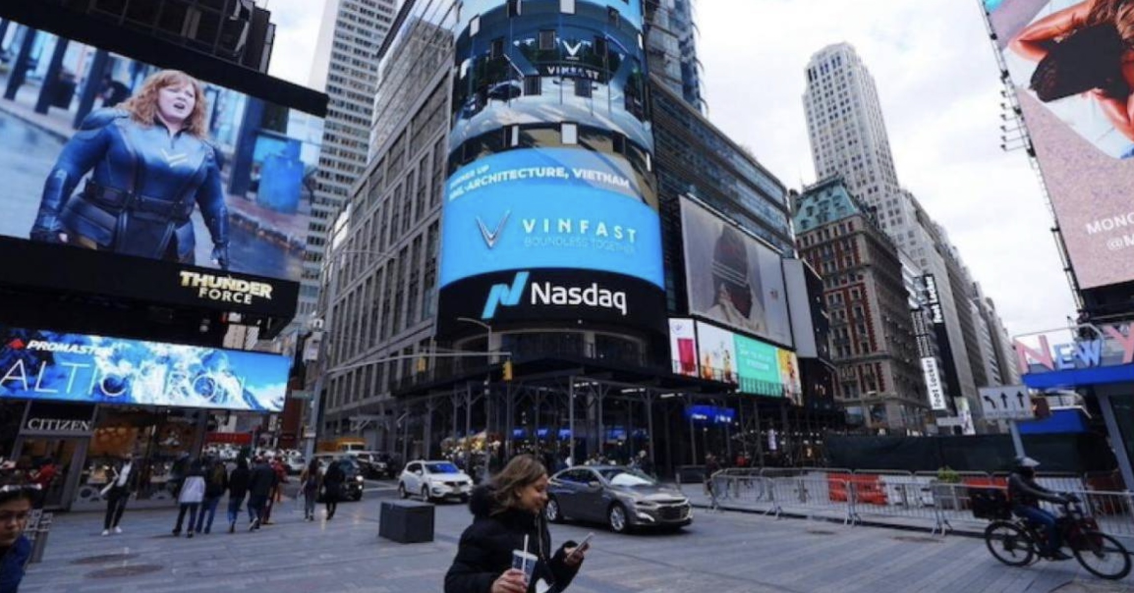 VinFast nộp hồ sơ niêm yết đăng ký phát hành lần đầu ra công chúng