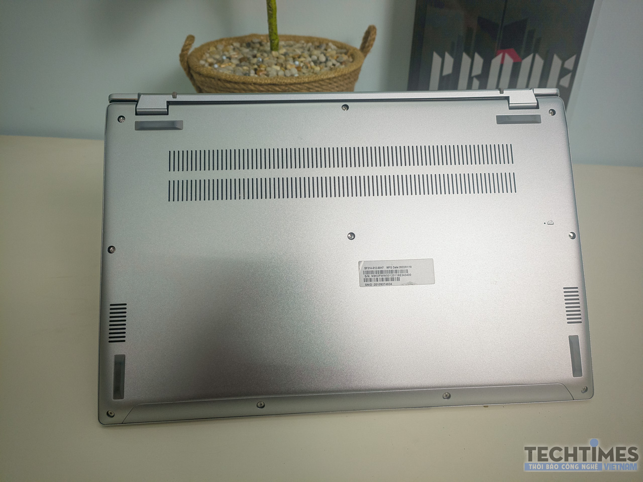 Đánh giá Acer Swift 3: Laptop văn phòng mỏng nhẹ toàn diện đáng sở hữu TechTimes Vietnam Acer Swift 3 TechTimes 2 of 6 TechTimes Vietnam Đánh giá Acer Swift 3: Laptop văn phòng mỏng nhẹ toàn diện đáng sở hữu