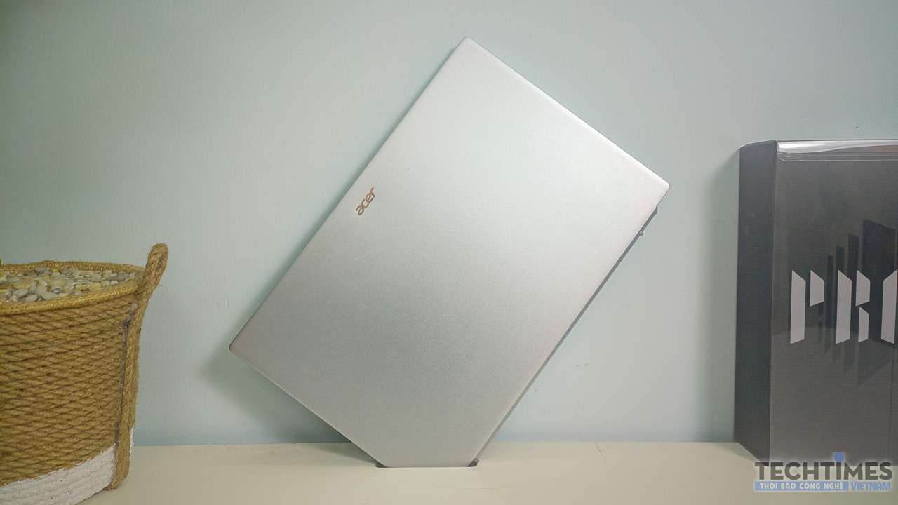 Đánh giá Acer Swift 3: Laptop văn phòng mỏng nhẹ toàn diện đáng sở hữu TechTimes Vietnam Acer Swift 3 TechTimes 5 of 6 TechTimes Vietnam Đánh giá Acer Swift 3: Laptop văn phòng mỏng nhẹ toàn diện đáng sở hữu