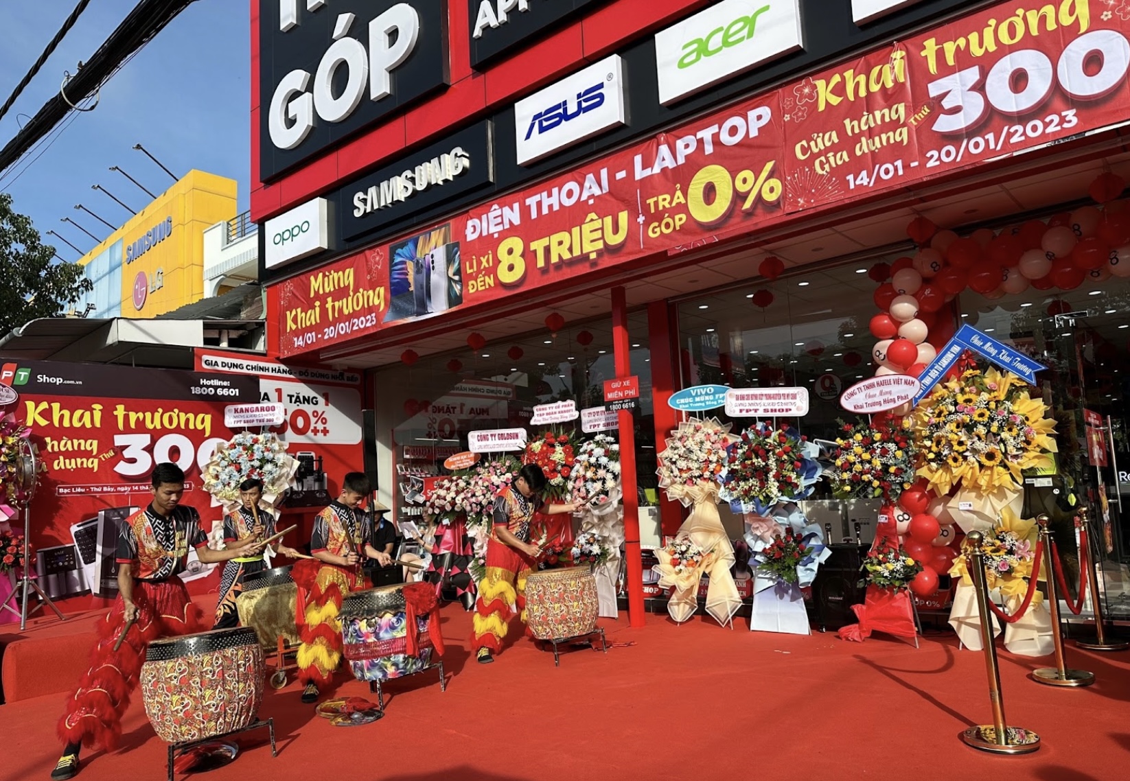 Sáng ngày 14/01/2023, FPT Shop chính thức khai trương cửa hàng gia dụng thứ 300 tại số 35 Trần Huỳnh, TP. Bạc Liêu, Tỉnh Bạc Liêu.