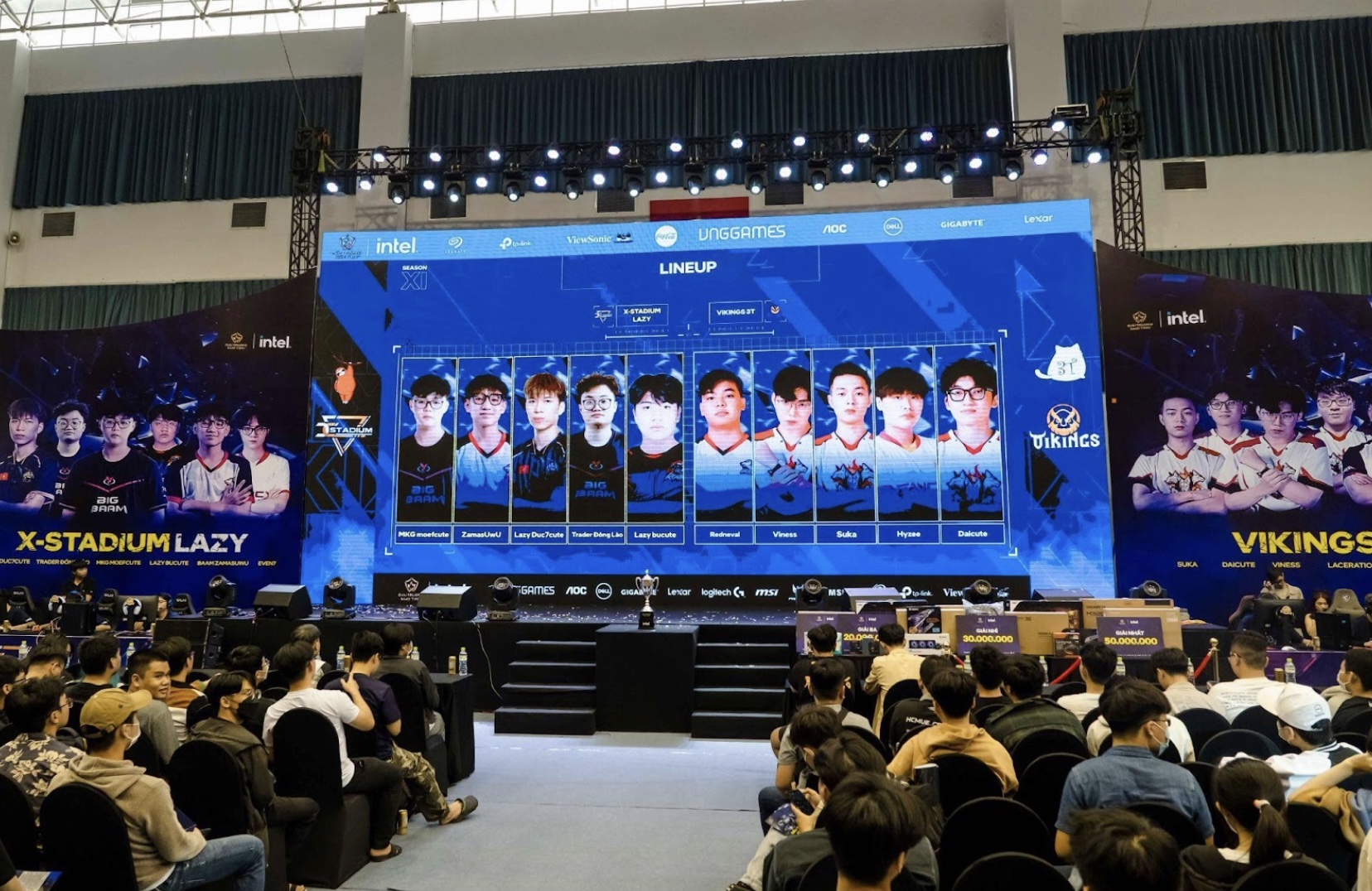 Đấu Trường Máy Tính mùa 11 tại nhà thi đấu Hồ Xuân Hương