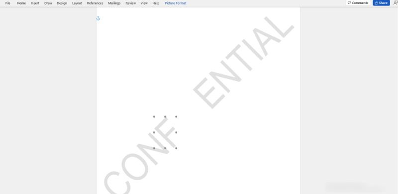 Watermark cứng đầu khó loại bỏ
