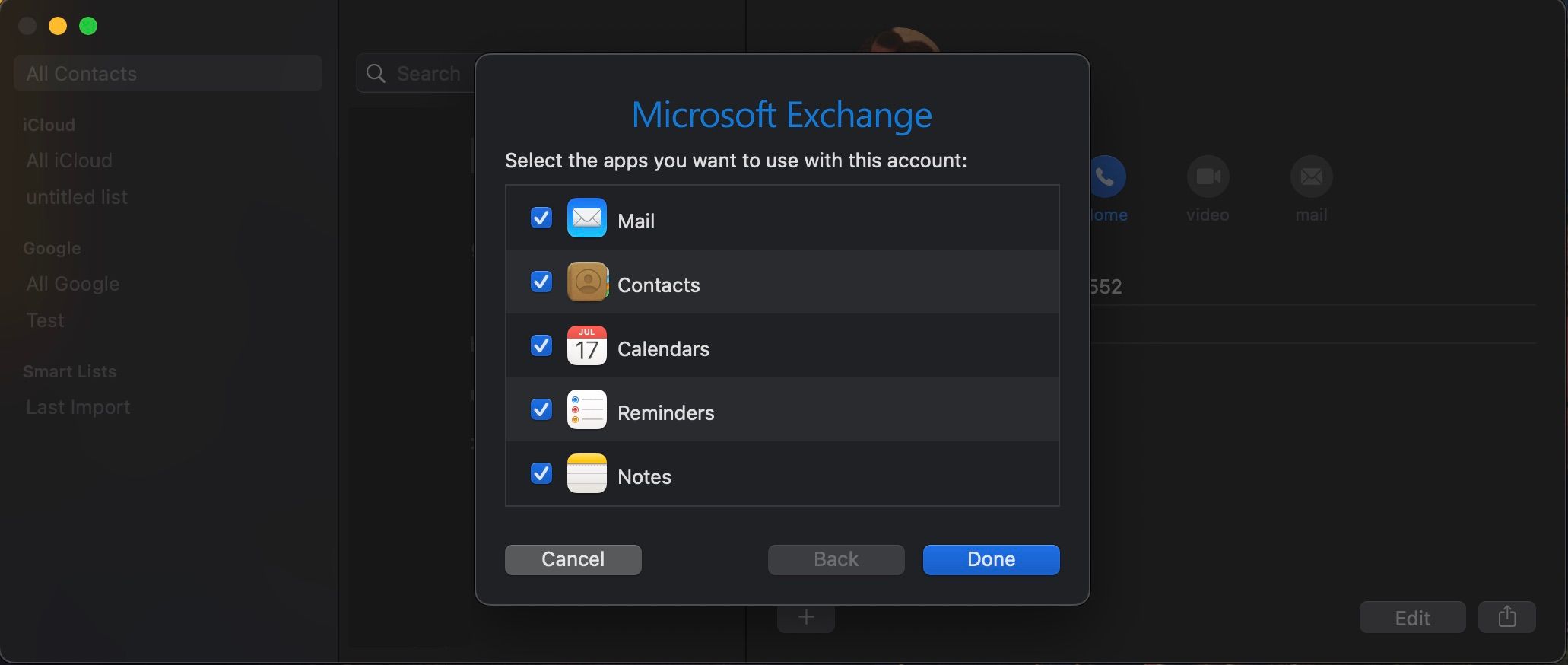 Microsoft Exchange với danh sách các dịch vụ để đồng bộ hóa trong Danh bạ