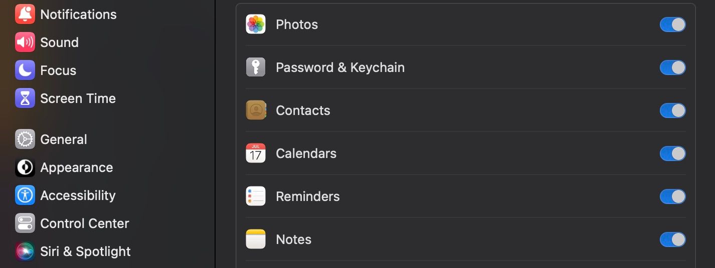 Đã bật danh sách dịch vụ iCloud