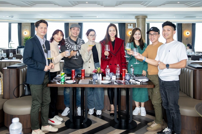 1677521531 139 Ngoc Ha dang loat anh di du thuyen sang chanh TechTimes Vietnam Ngọc Hà đăng loạt ảnh đi du thuyền sang chảnh, đáp trả khi bạn bè hỏi về sự thiếu công bằng