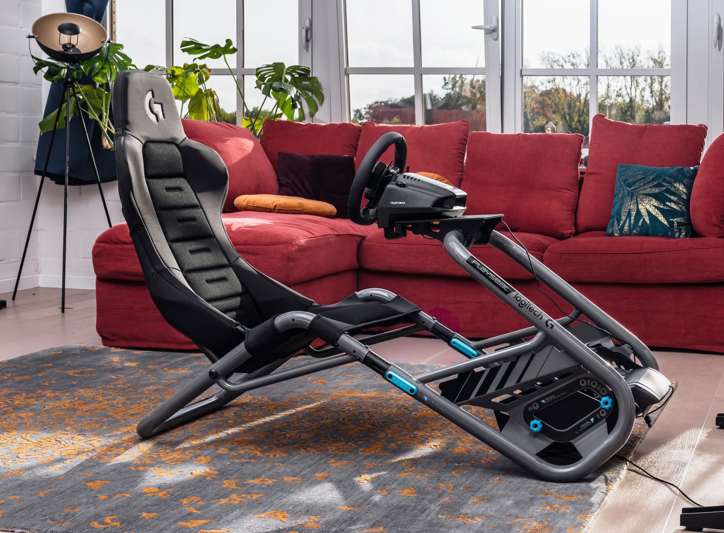 Logitech công bố buồng lái Trophy G trị giá 599 USD cho trải nghiệm đua xe đỉnh cao Logitech announces $599 Trophy G cockpit for the ultimate racing experience