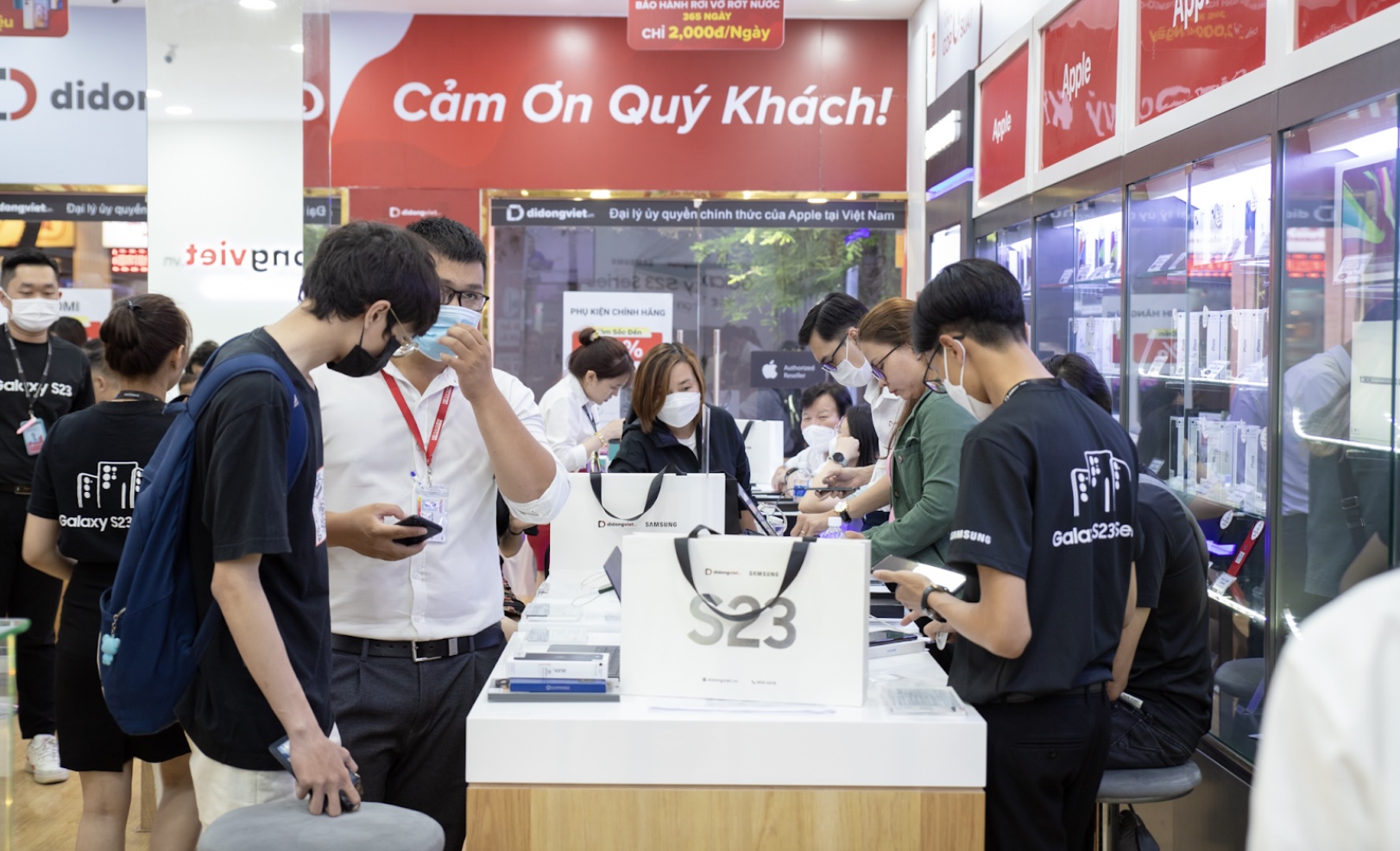 Di Động Việt mở bán Galaxy S23 Series với ưu đãi 12 triệu đồng