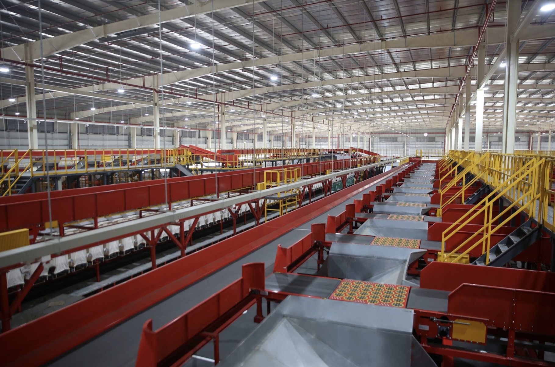 Giải pháp phát triển bền vững cho lĩnh vực chuyển phát nhanh 