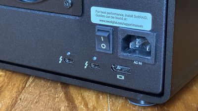 owc thunderbay phía sau