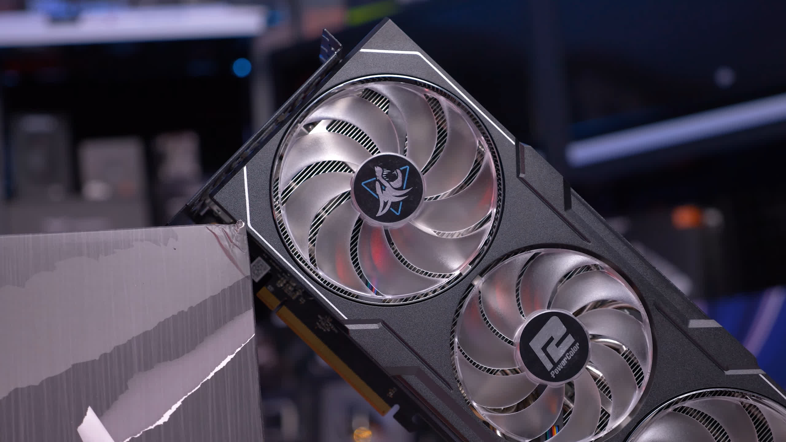 So sánh hiệu suất giữa Nvidia DLSS và AMD FSR: Người dùng Reddit có tiếp xúc với Steve không? TechTimes Vietnam 1680008261 558 So sanh hieu suat giua Nvidia DLSS va AMD FSR TechTimes Vietnam So sánh hiệu suất giữa Nvidia DLSS và AMD FSR: Người dùng Reddit có tiếp xúc với Steve không?