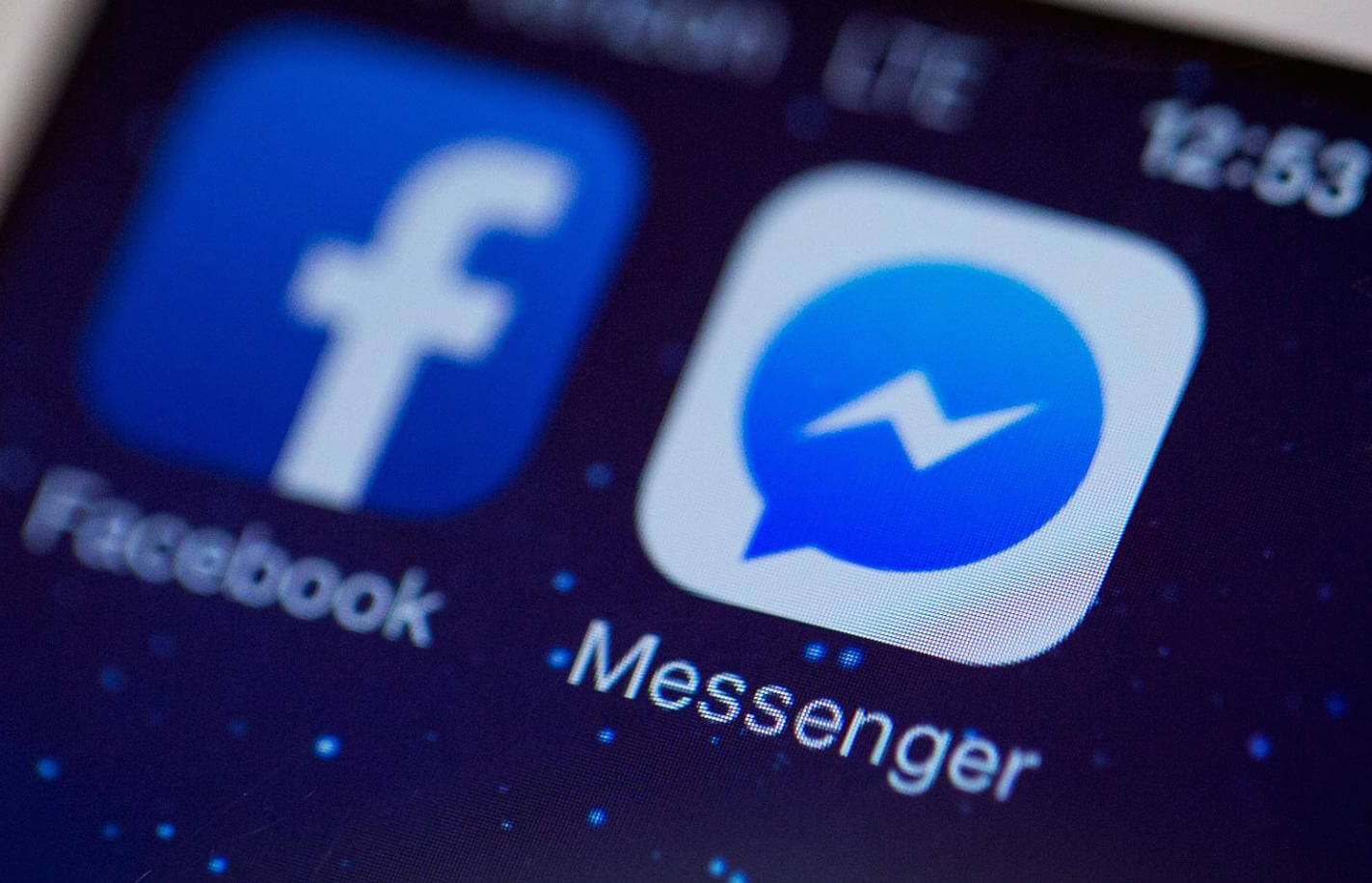 Meta đang đưa Messenger trở lại ứng dụng di động Facebook Meta is bringing Messenger back to the Facebook mobile app