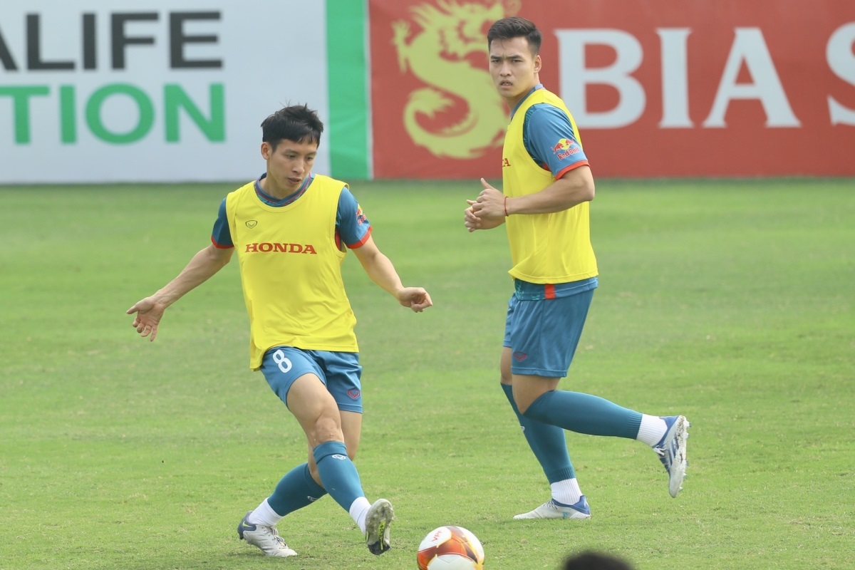 Đội trưởng tuyển Việt Nam bất ngờ trước HLV Philippe Troussier, anh cần học hỏi đàn em ở U23 Việt Nam