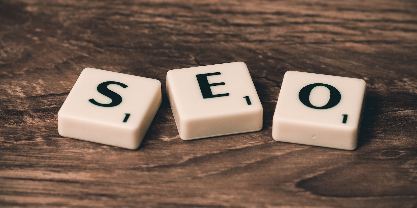Chữ viết nguệch ngoạc đánh vần SEO