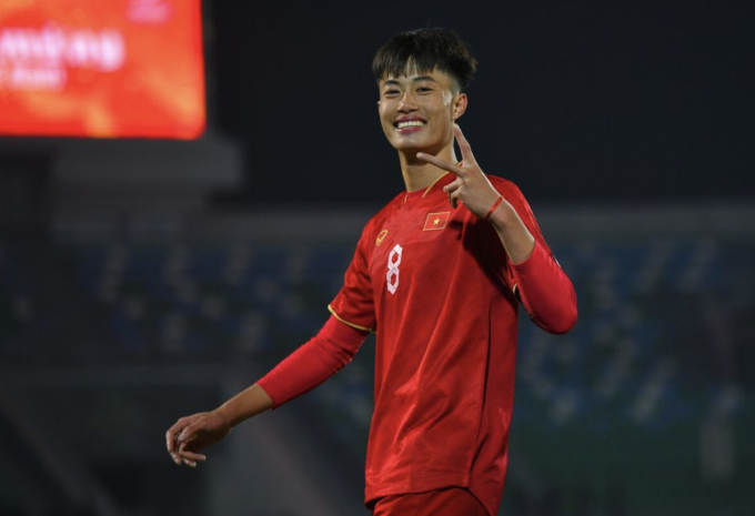 AFC choang ngop truoc Quang Hai moi cua DT Viet TechTimes Vietnam AFC choáng ngợp trước 'Quang Hải mới' của ĐT Việt Nam; Man Utd lập kỷ lục tệ hại