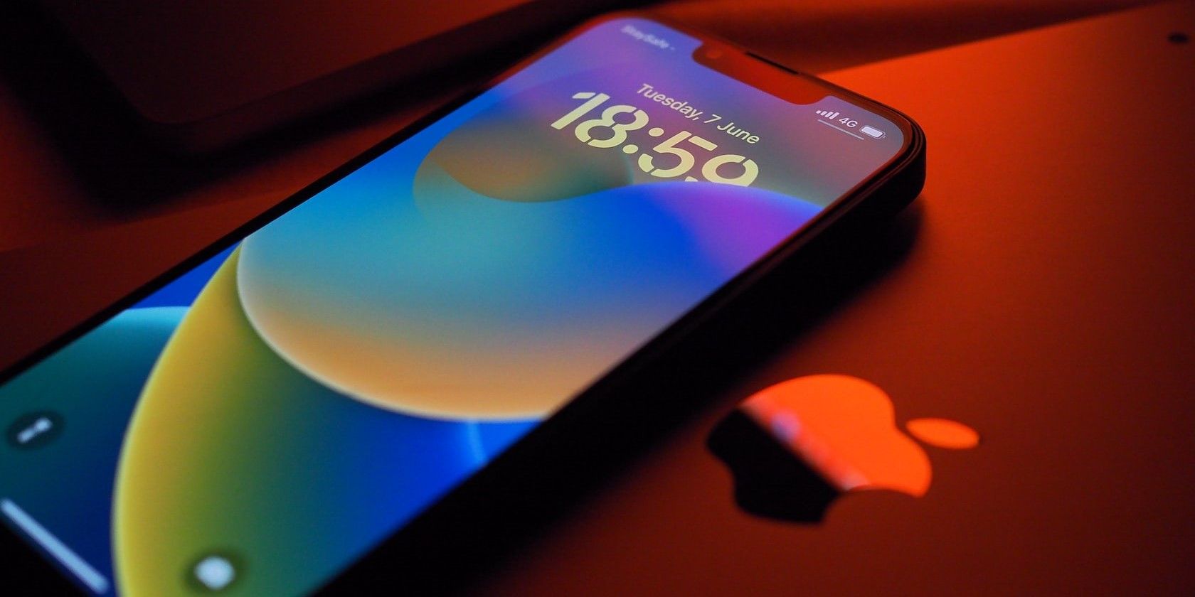iPhone With iOS 16 Lock Screen