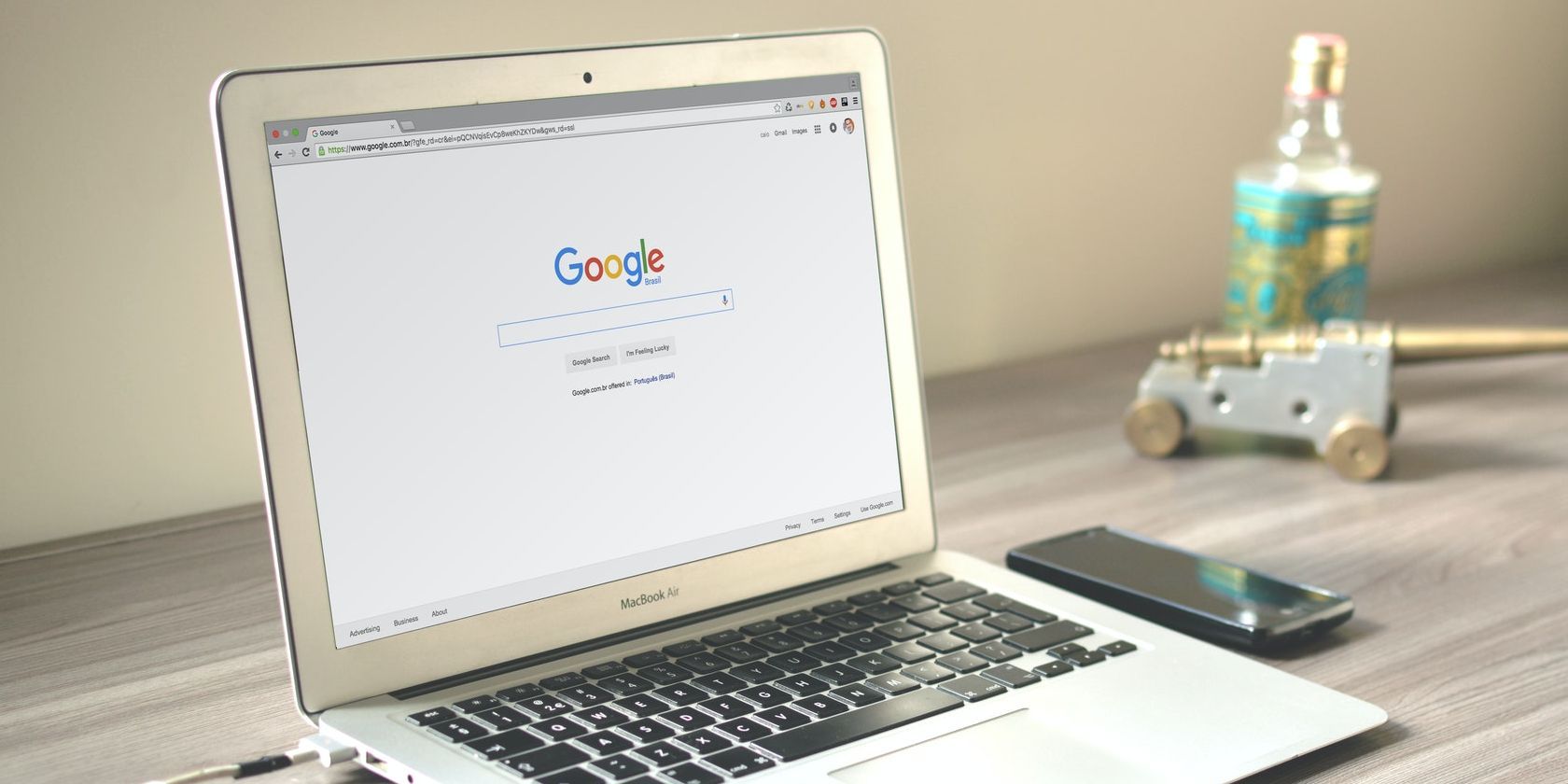 Tab Chrome tiếp tục tự động làm mới? Đây là cách khắc phục Photo of Chrome on a laptop