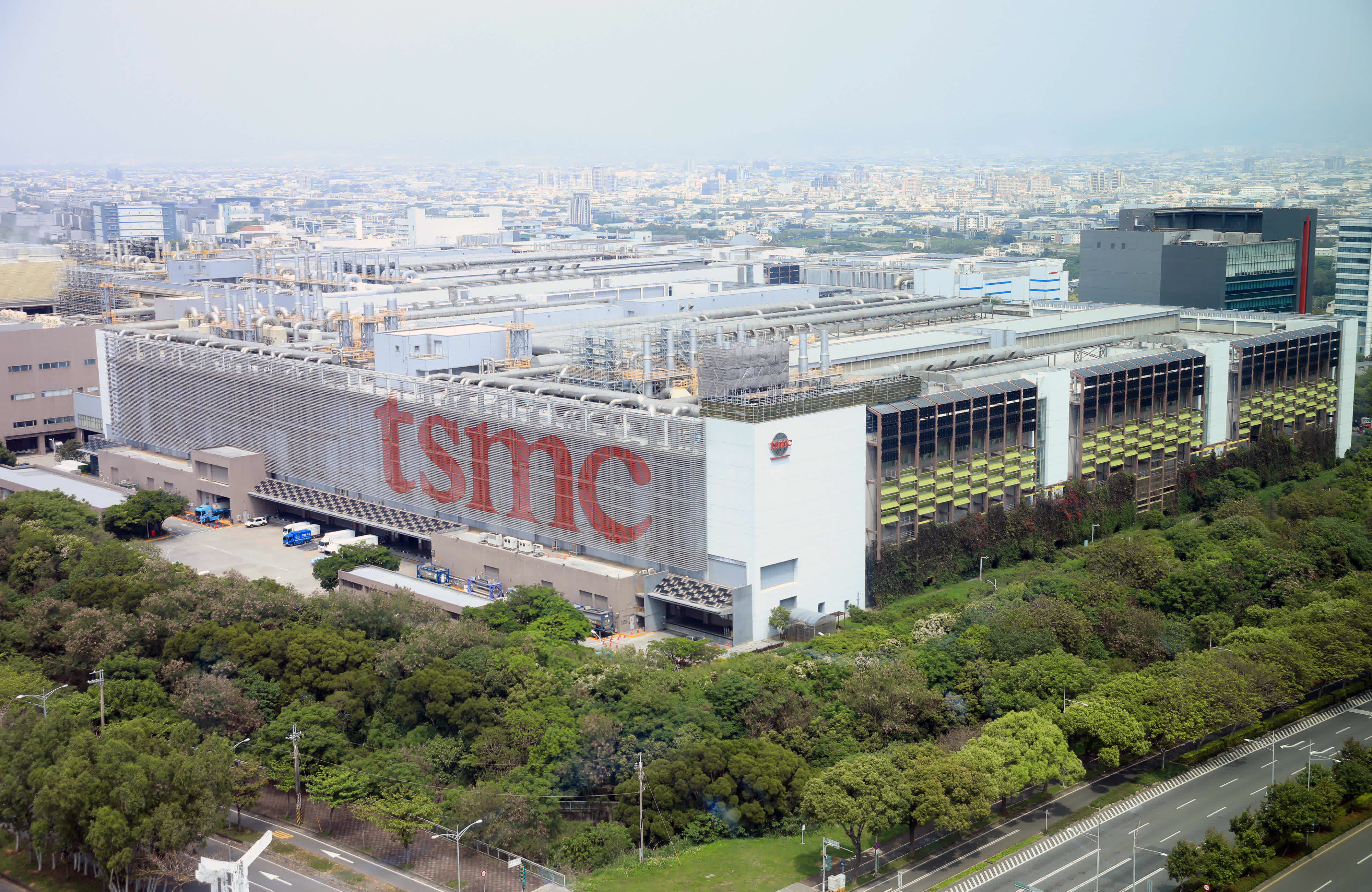 Người sáng lập TSMC, Morris Chang, ủng hộ các lệnh trừng phạt chip Trung Quốc, nhưng bày tỏ nghi ngờ về Đạo luật Chips TechTimes Vietnam Nguoi sang lap TSMC Morris Chang ung ho cac lenh TechTimes Vietnam Người sáng lập TSMC, Morris Chang, ủng hộ các lệnh trừng phạt chip Trung Quốc, nhưng bày tỏ nghi ngờ về Đạo luật Chips