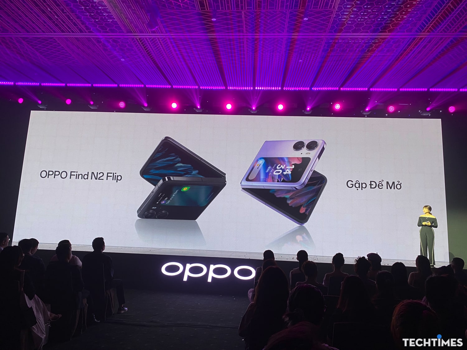 Find N2 Flip: Điện thoại gập đầu tiên của OPPO có giá 19,99 triệu đồng