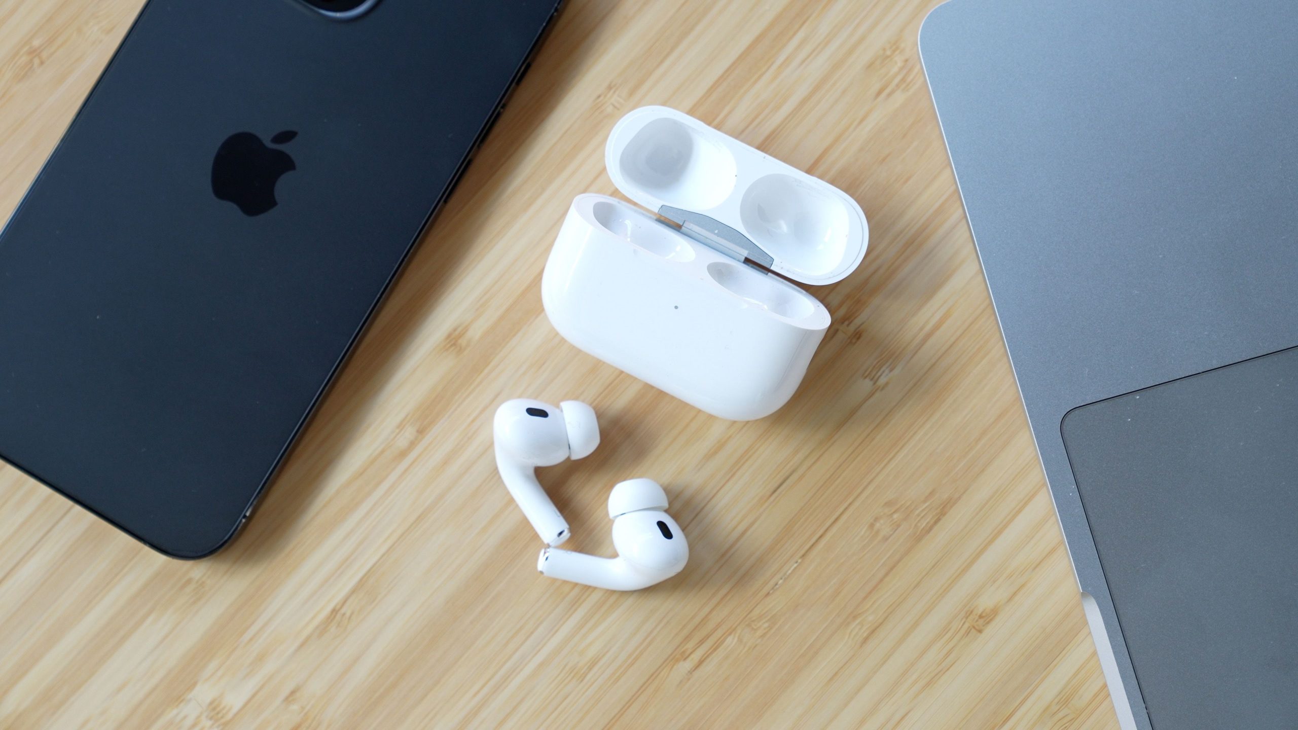Đánh giá video: AirPods Pro 2 sau sáu tháng