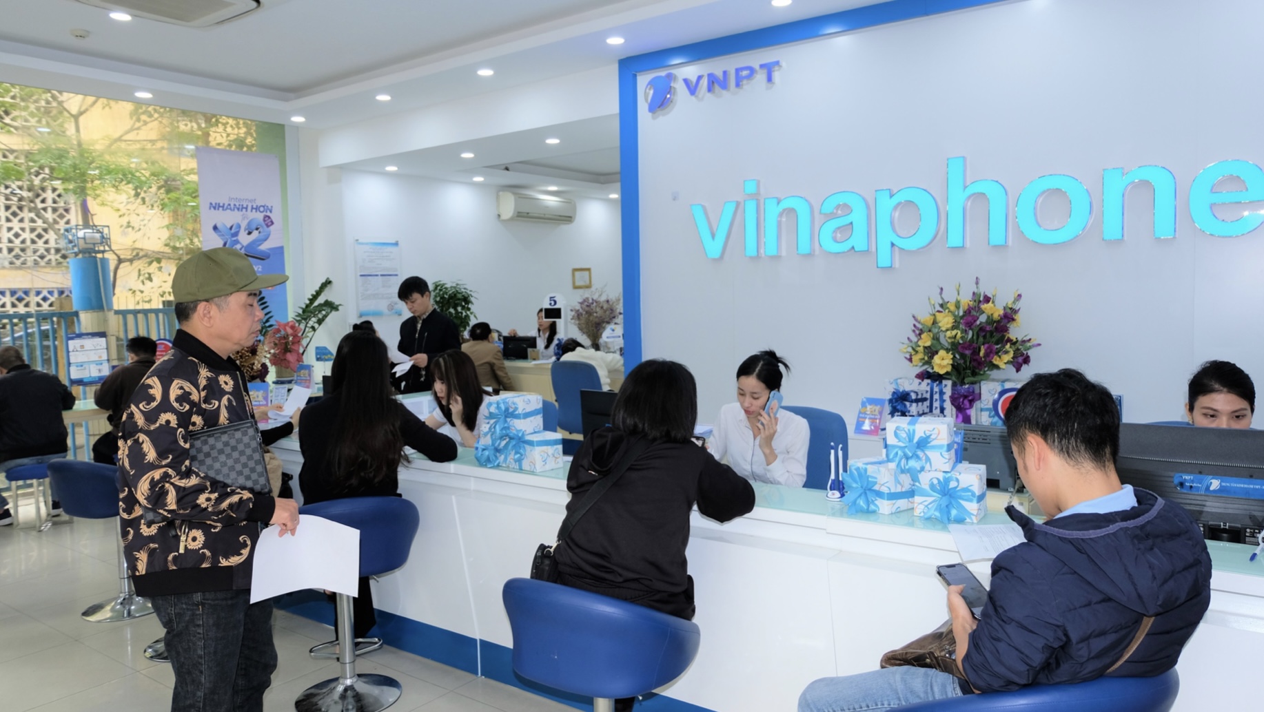 Cảnh giác trước các số điện thoại lạ mời chuẩn hóa thông tin thuê bao TechTimes Vietnam Cảnh giác trước các số điện thoại lạ mời chuẩn hóa thông tin thuê bao