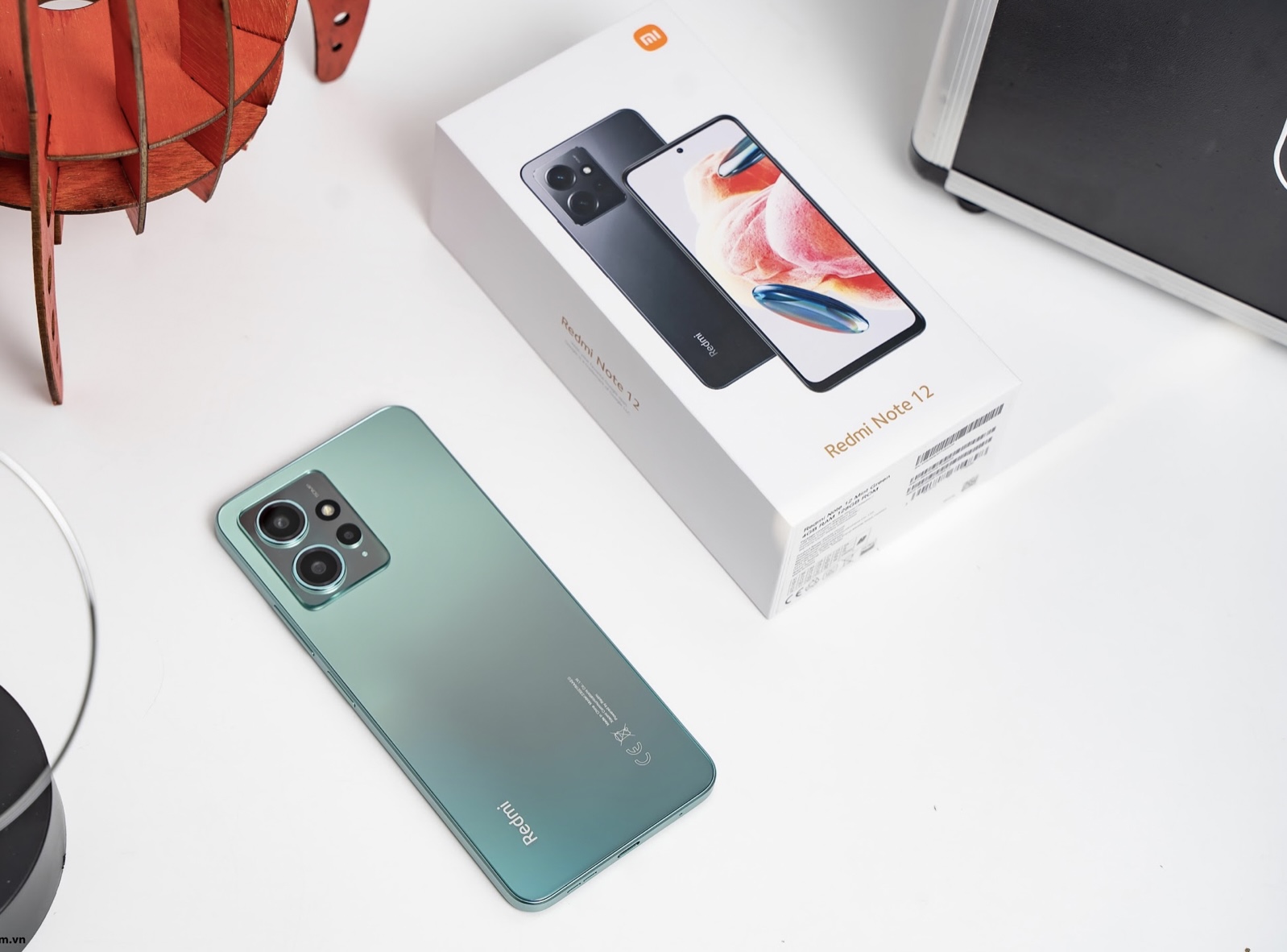 Trải nghiệm công nghệ mới của smartphone vừa ra mắt Xiaomi Redmi Note 12 và nhận ưu đãi lên đến 2,69 triệu khi đặt trước tại FPT Shop.