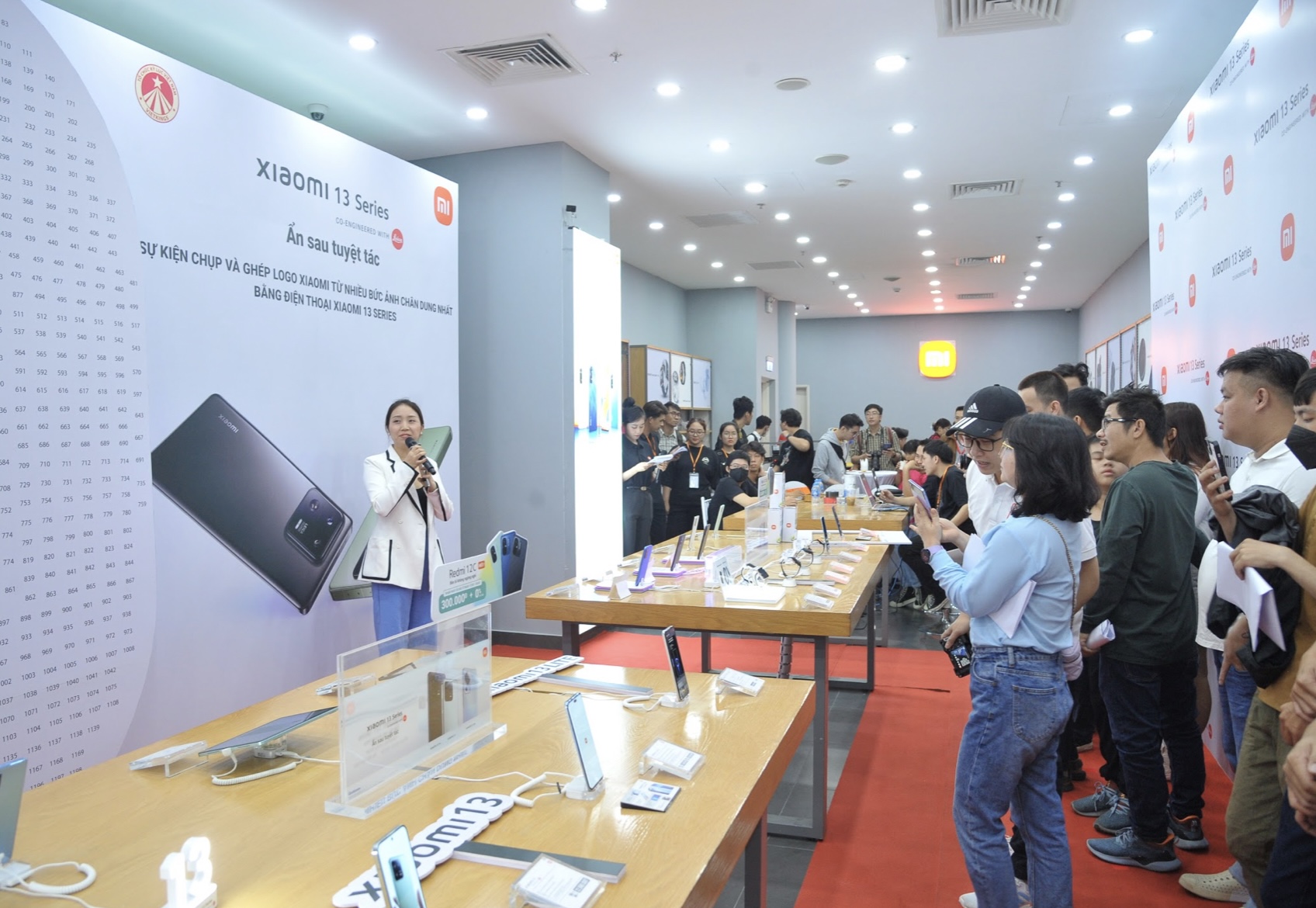 Xiaomi tổ chức sự kiện tạo kỷ lục đánh dấu cột mốc Xiaomi 13 Series cháy hàng tại Việt Nam