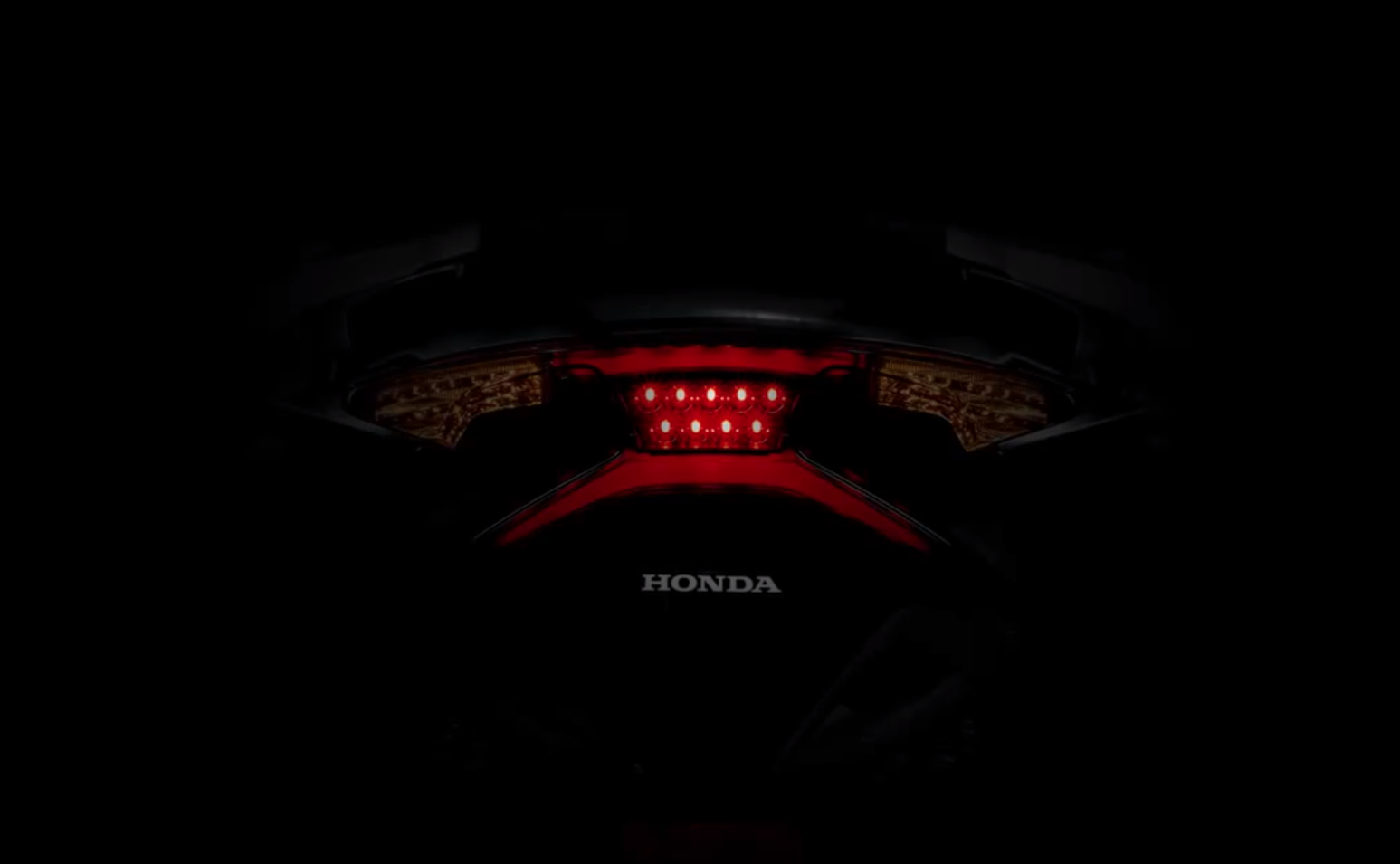 Honda tung mẫu xe lấn át Honda SH về mọi mặt; cận cảnh xe côn tay giá 22 triệu Honda tung mẫu xe lấn át Honda SH về mọi mặt; cận cảnh xe côn tay giá 22 triệu
