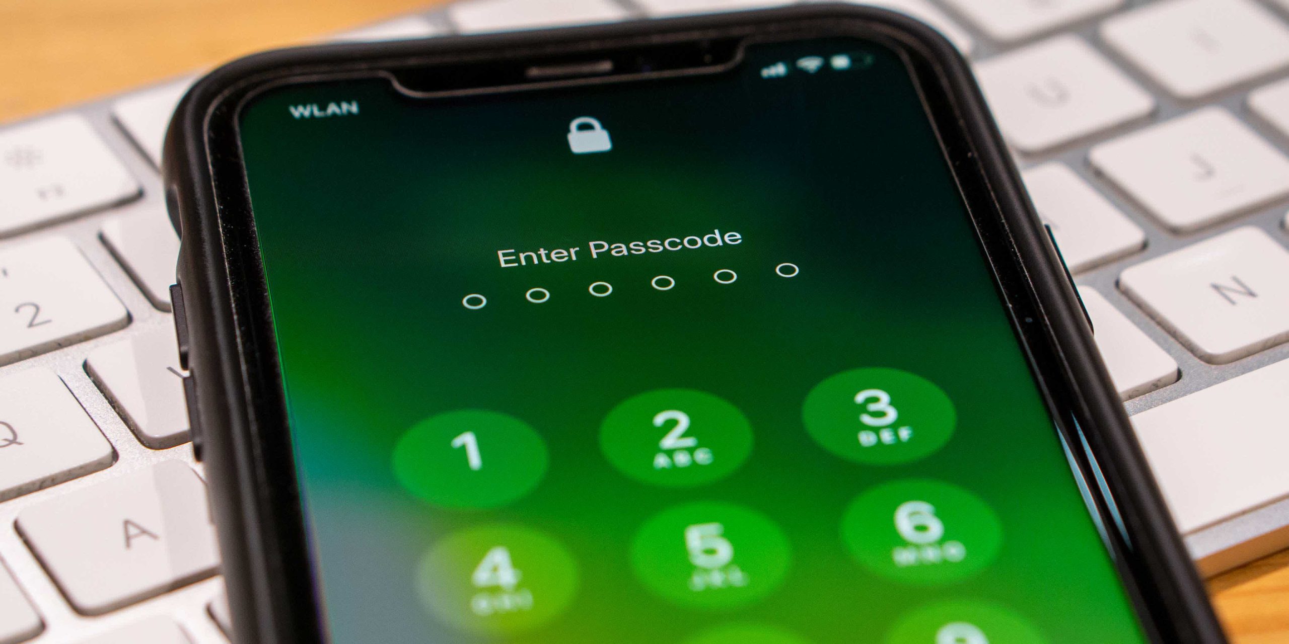 Cài đặt iPhone ít được biết đến cho phép kẻ trộm chiếm đoạt tài khoản Apple của bạn Little-known iPhone setting allows thieves to take over your Apple account