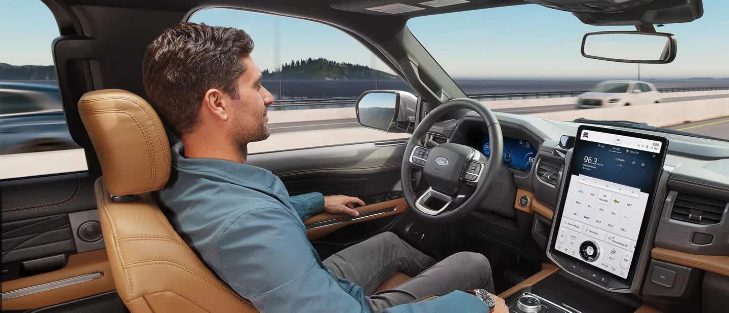 BlueCruise cua Ford duoc bat den xanh cho cac phuong TechTimes Vietnam BlueCruise của Ford được bật đèn xanh cho các phương tiện rảnh tay trên đường cao tốc của Anh