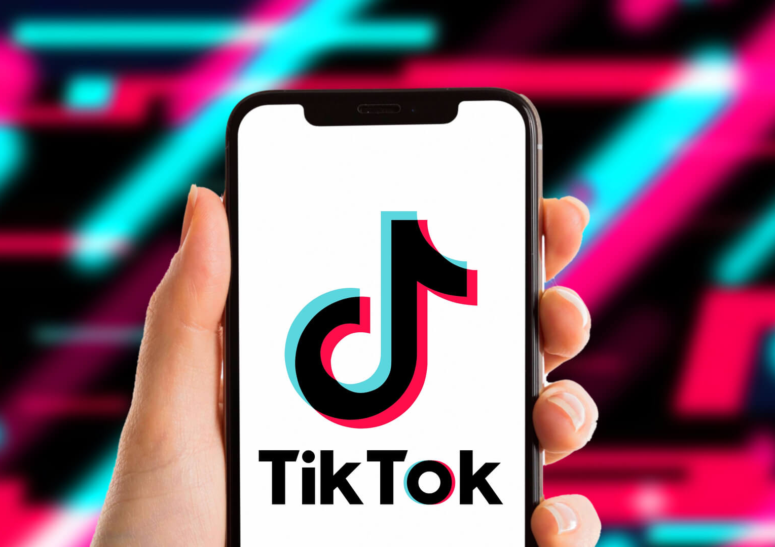 Bộ TT&TT sẽ thanh tra toàn diện hoạt động của TikTok - Ảnh 1. Bộ TT&TT sẽ thanh tra toàn diện hoạt động của TikTok - Ảnh 1.