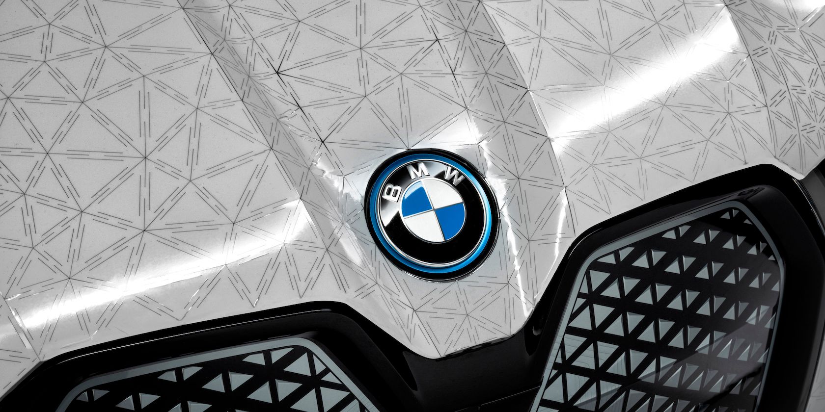 BMW iX Flow concept with e-ink technology