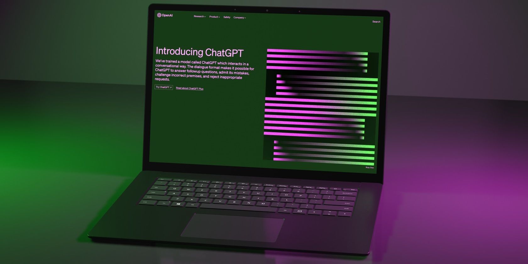 7 sai lầm cần tránh khi sử dụng các công cụ AI sáng tạo A laptop sitting on a flat surface with ChatGPT open