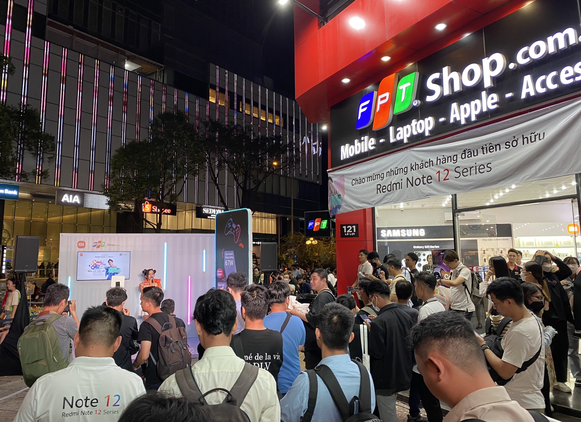 FPT Shop mở bán Redmi Note 12 Series với nhiều quà tặng hấp dẫn TechTimes Vietnam FPT Shop mở bán Redmi Note 12 Series với nhiều quà tặng hấp dẫn