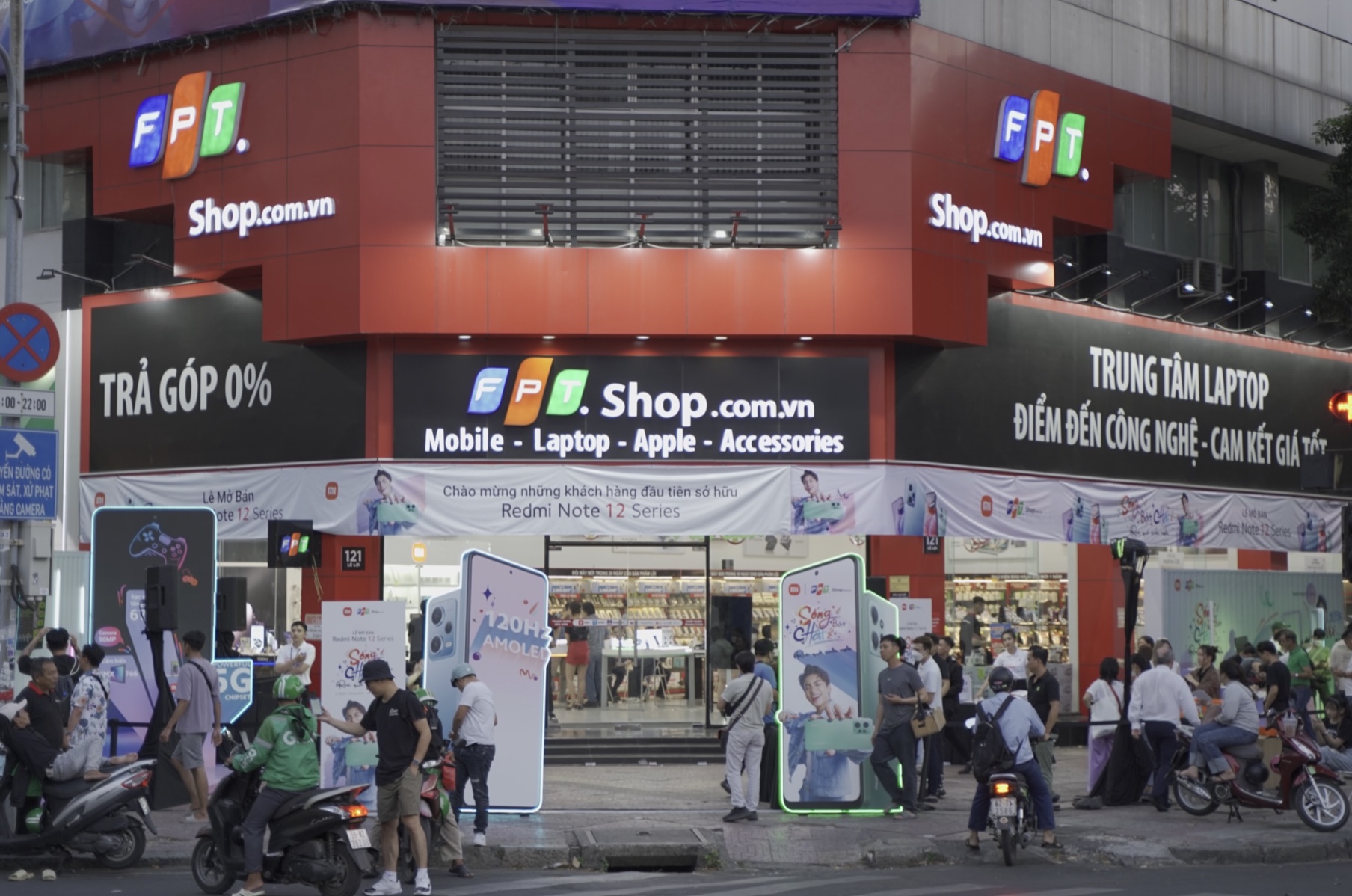 FPT Shop mở bán Redmi Note 12 Series với nhiều quà tặng hấp dẫn TechTimes Vietnam FPT Shop mở bán Redmi Note 12 Series với nhiều quà tặng hấp dẫn
