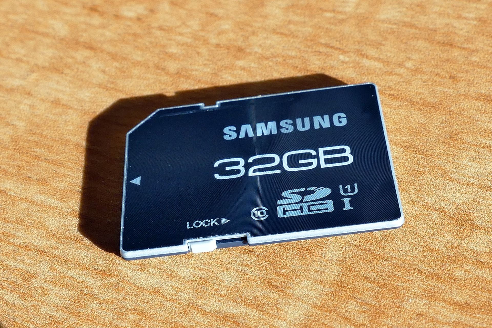 Hình ảnh Nút khóa trên SDCard