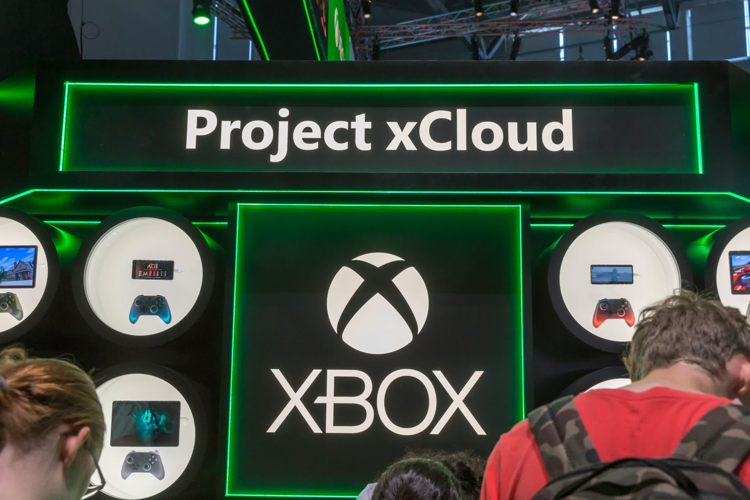 EU chấp thuận việc tiếp quản Microsoft-Activision miễn là Xbox Cloud không được hưởng lợi một cách không công bằng The EU approves Microsoft-Activision takeover as long as Xbox Cloud cannot unfairly benefit