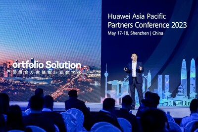 Huawei ra mắt nhiều giải pháp danh mục và phát hành Sách trắng về không gian thông minh tương lai năm 2023 cho khu vực Châu Á Thái Bình Dương Ông Michael Ma, Chủ tịch Ban Giải pháp và Quản lý Danh mục sản phẩm ICT của Huawei (PRNewsfoto/Huawei)