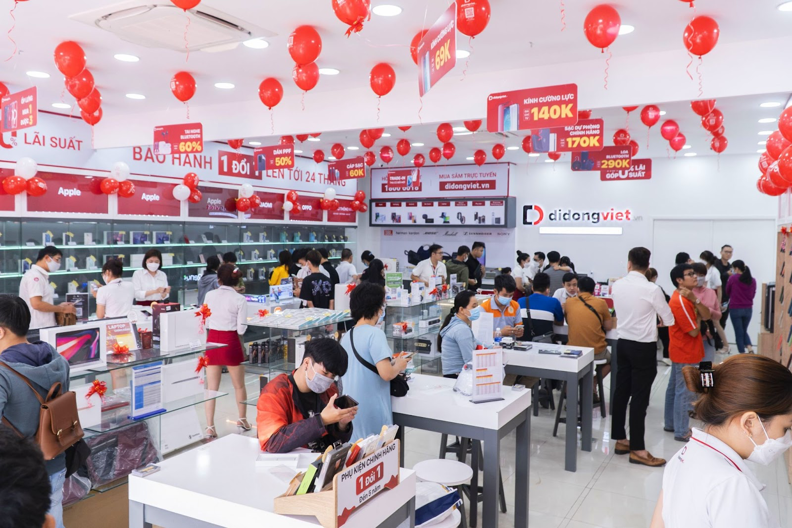 Vì sao Di Động Việt "hô hào" giá bán rẻ hơn, giá trị cao hơn? TechTimes Vietnam Di Động Việt luôn đem đến cho khách hàng những giá trị vượt trội