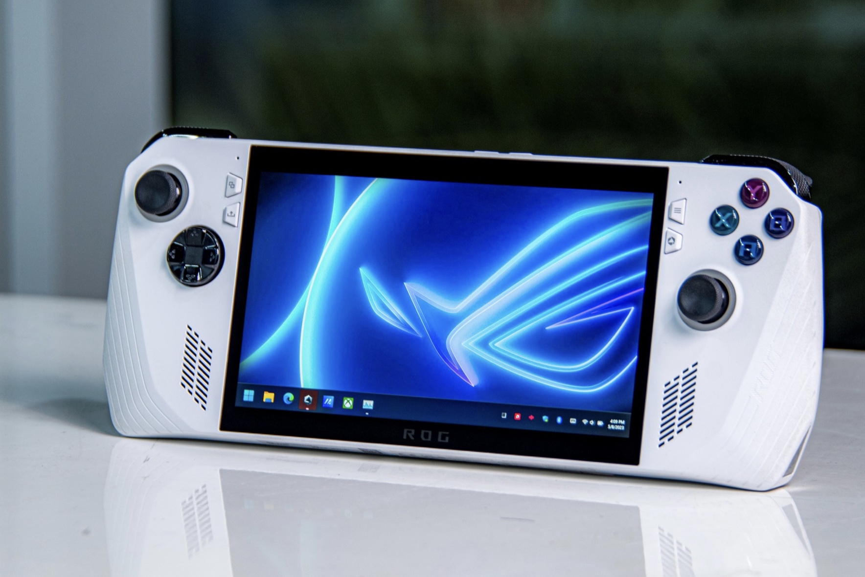 ASUS ra mắt máy chơi game cầm tay ROG Ally TechTimes Vietnam image 39 TechTimes Vietnam ASUS ra mắt máy chơi game cầm tay ROG Ally