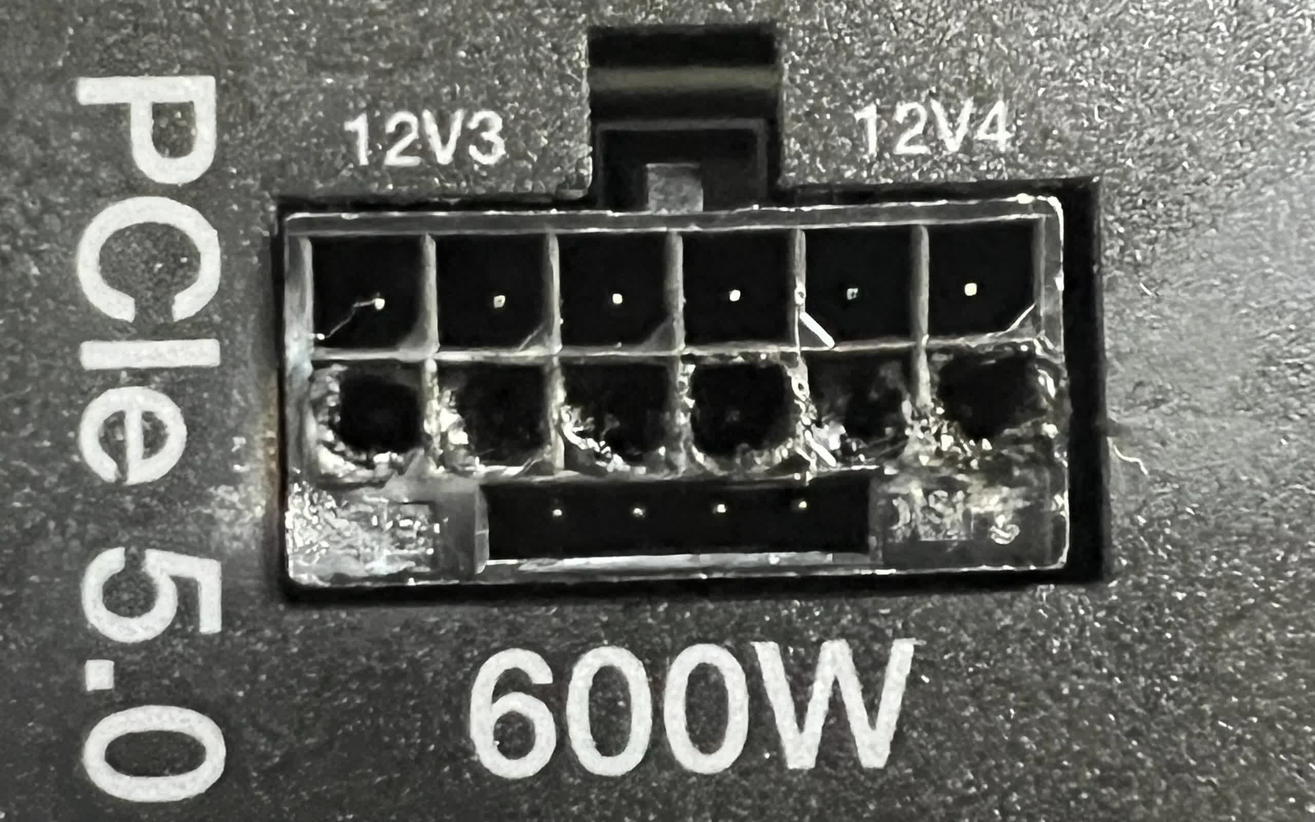 1686982032 517 Mot bo doi nguon RTX 4090 16 chan khac da TechTimes Vietnam Một bộ đổi nguồn RTX 4090 16 chân khác đã bị chảy, nhưng lần này là từ phía PSU
